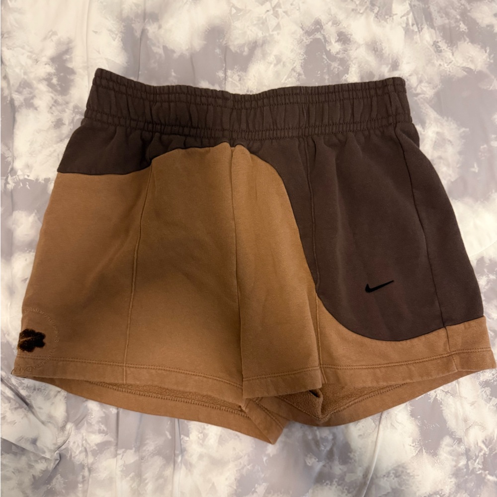 Nike Women’s Color Clash Brown Crewneck Fleece Shorts